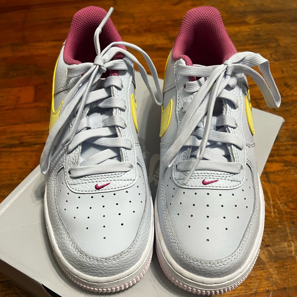 Nike Air Force 1
